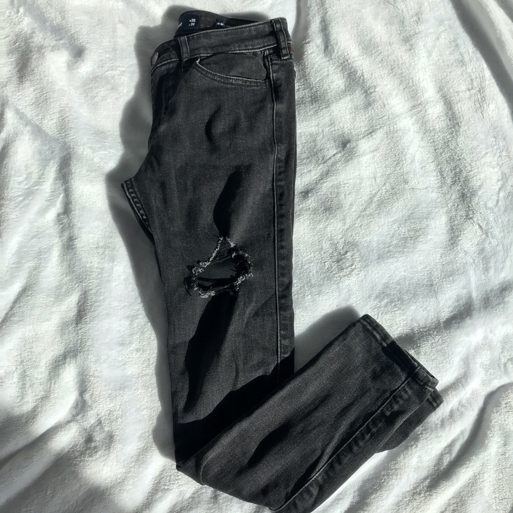 black distressed jeans